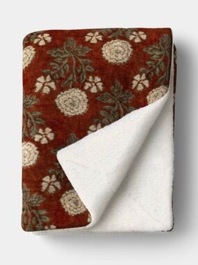 Floral Plush Throw Blanket w/Faux Shearling Reverse Red/Green/Wheat - Threshold